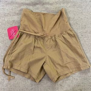 Maternity shorts